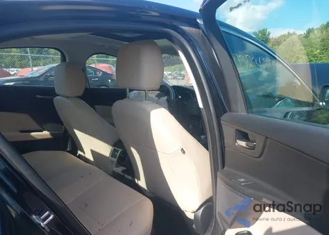 2017 Jaguar Xe 20D из США, поврежденный, VIN SAJAS4BN1HCP16738